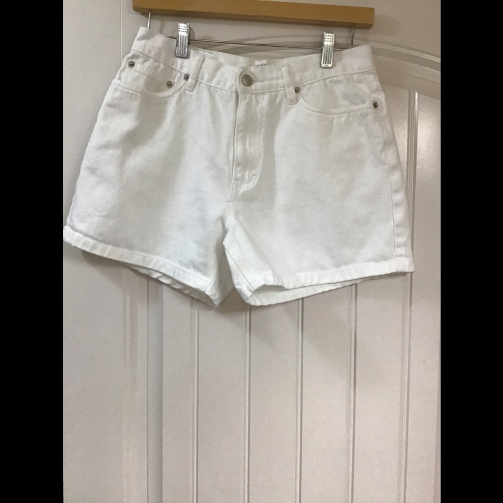 Vintage Tommy Hilfiger white Jean shorts